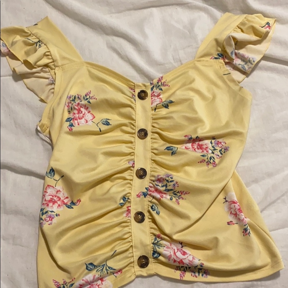 CUTE FLOWERY TEE - Picture 2 of 3